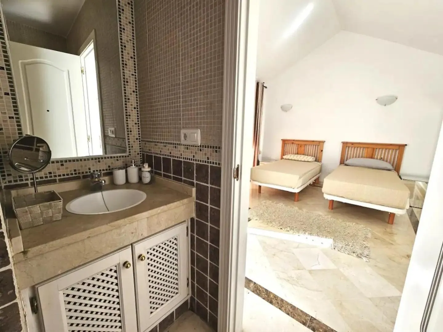 Pass The Keys Amplia Casa En Una Zona Ideal Marbella Spain