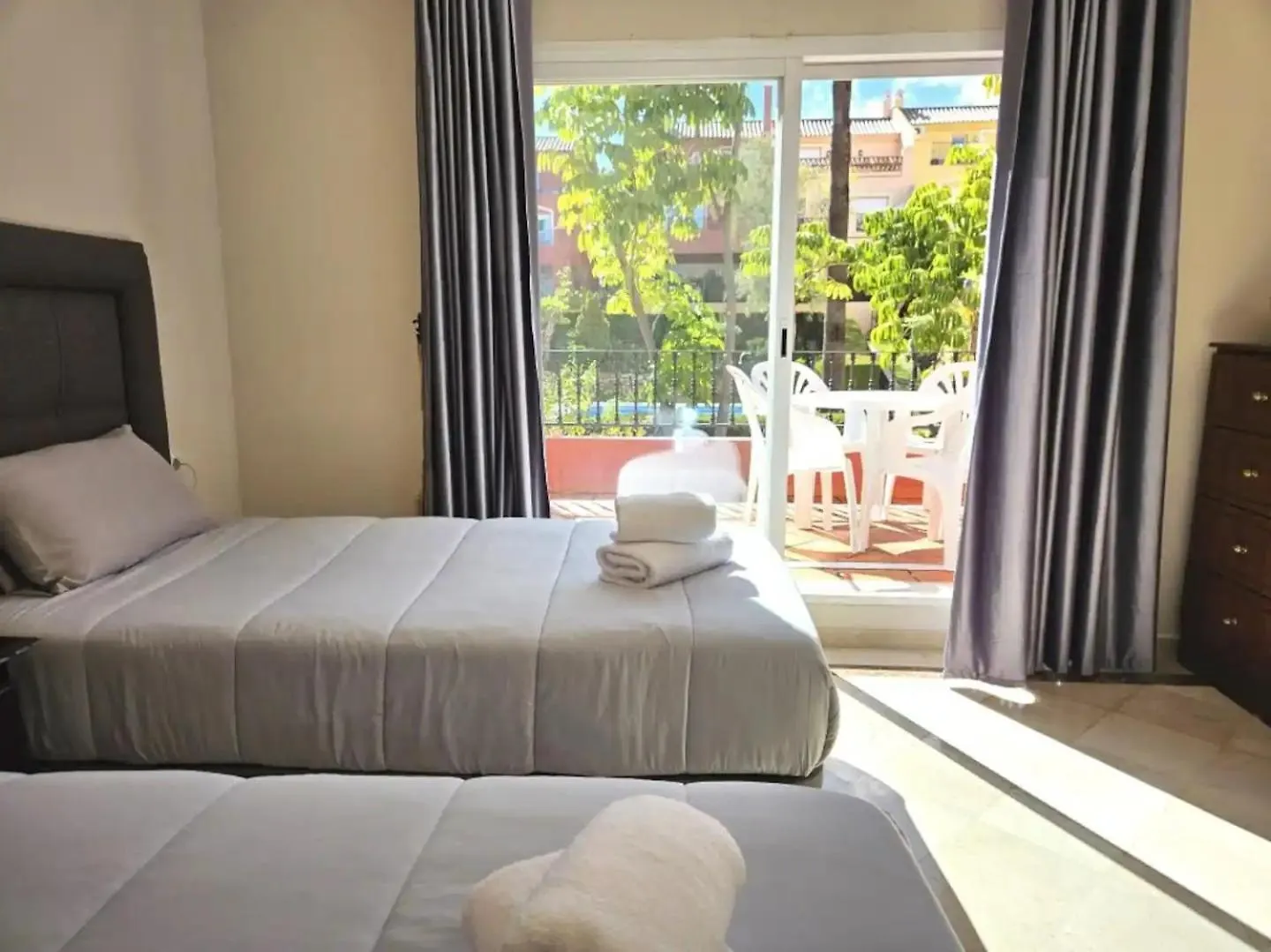 Pass The Keys Amplia Casa En Una Zona Ideal Marbella