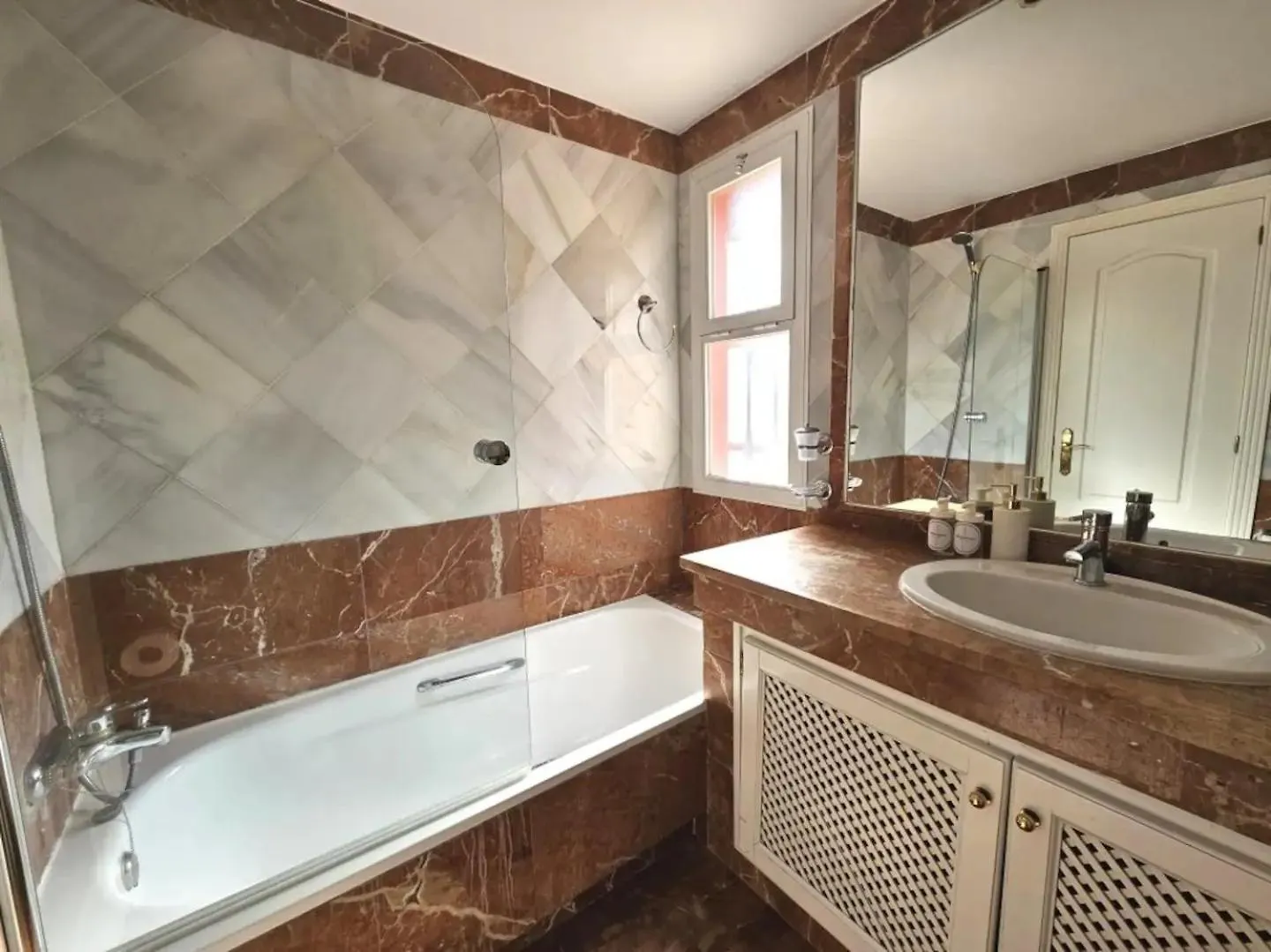 Pass The Keys Amplia Casa En Una Zona Ideal Marbella Holiday home