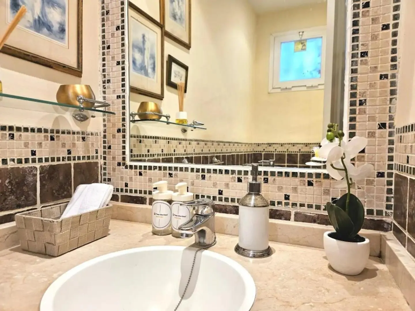 Pass The Keys Amplia Casa En Una Zona Ideal Marbella 0*,