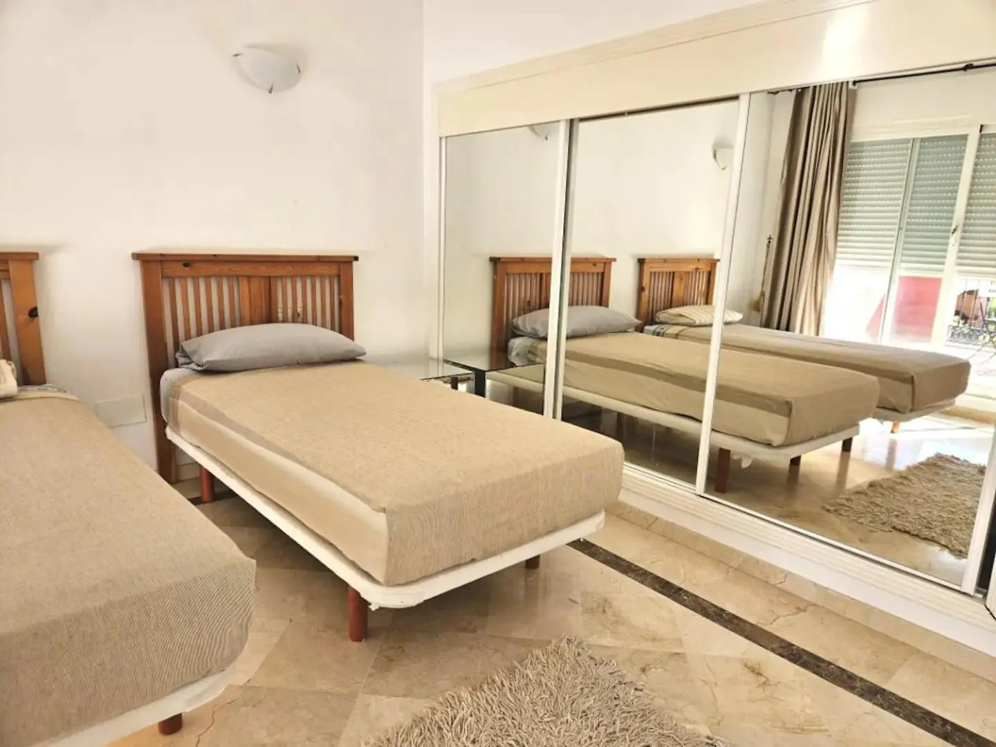 Pass The Keys Amplia Casa En Una Zona Ideal Marbella